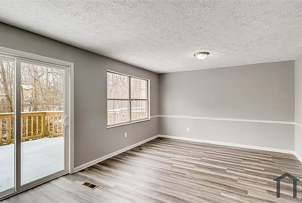 2842 Beckon Dr — Photo 4