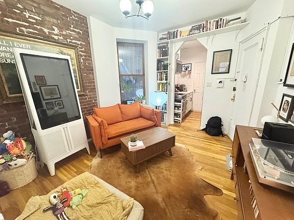 2nd image of 190 Bleecker St APT 1