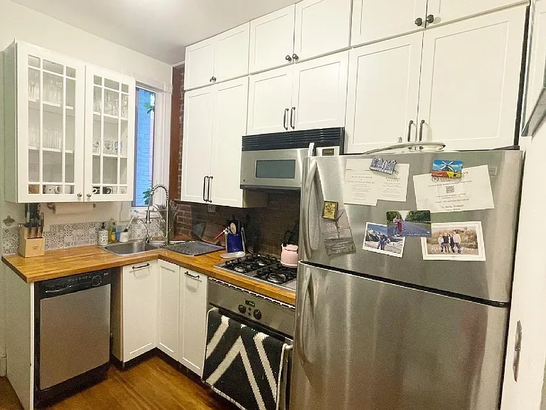 97 Bright St #2L — Photo 18
