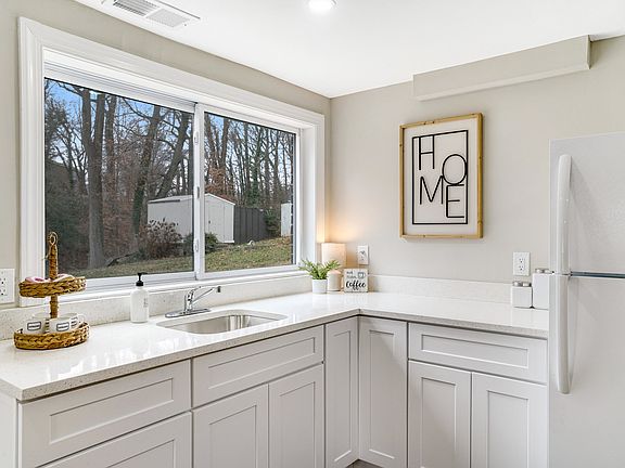 Bright Kitchenette