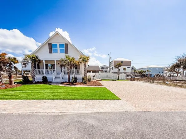 103 29th St, Mexico Beach, FL 32456