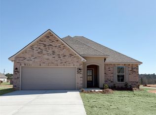 645 Hilltop Cir, Shreveport, LA 71107