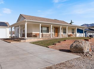 1488 W Diamond Valley Dr, Saint George, UT 84770