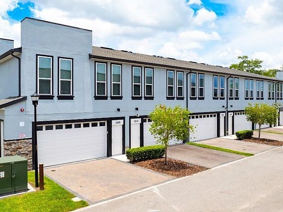 2nd image of 2113 Broome St