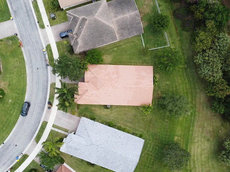 1196 SE Fleming Way — Photo 38