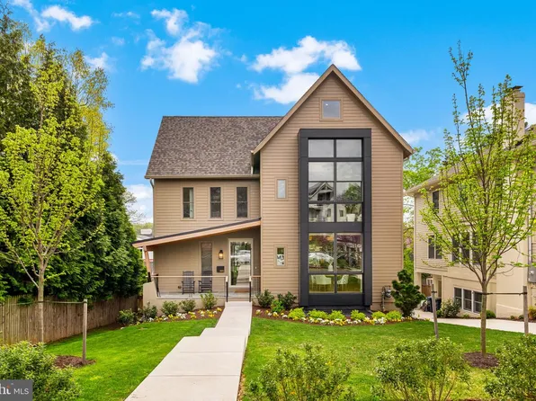 4892 Macarthur Blvd NW, Washington, DC 20007