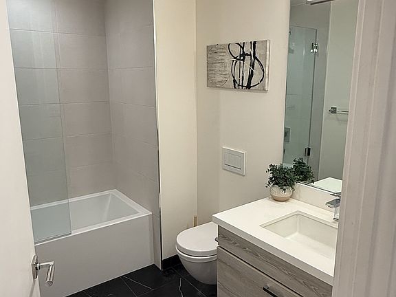 3rd image of 3420 18th St APT 402