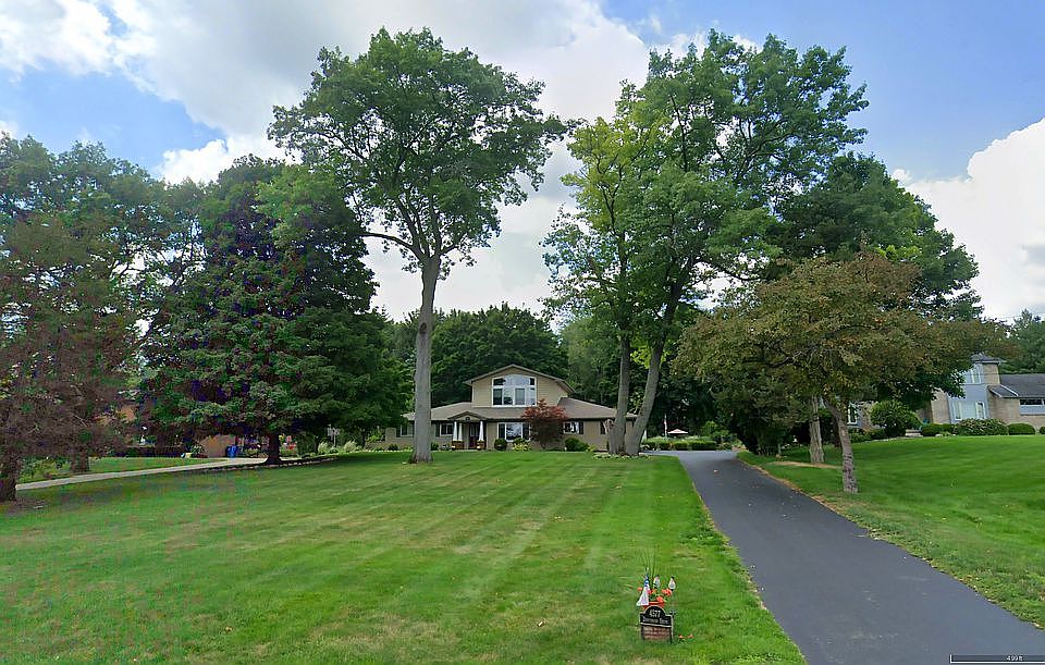 1st image of 4577 Driftwood Dr