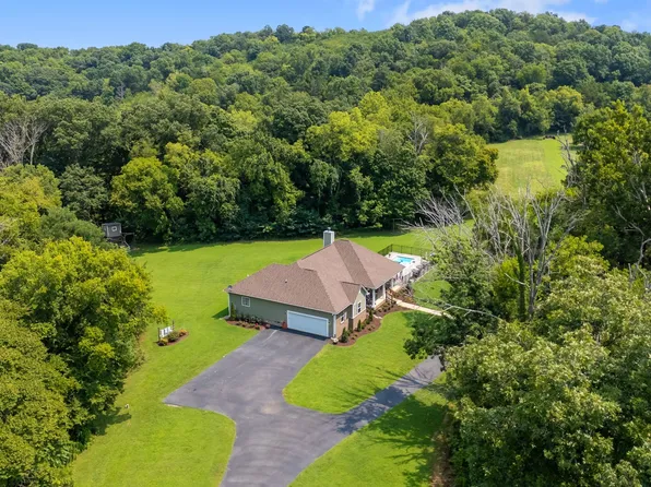 1600 Ledford Rd, Lewisburg, TN 37091