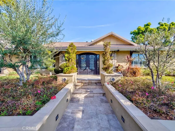 1101 W Las Palmas Dr, Fullerton, CA 92835