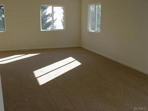 4th image of 3639 Greenwood Dr