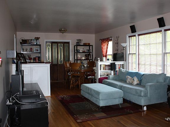 4th image of 9209 Philmont Dr