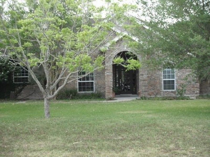 1st image of 151 S Nueces Park Ln