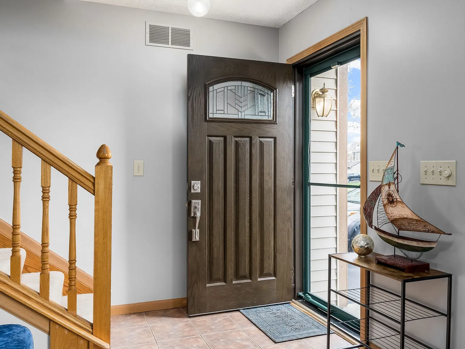 5 bed, 2518 sqft, $2,650 — Photo 4