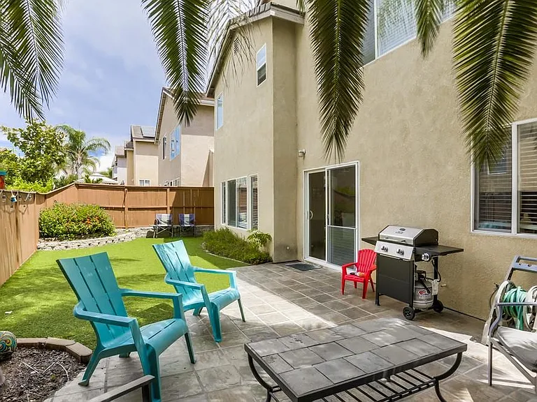 10019 Kika Ct — Photo 40