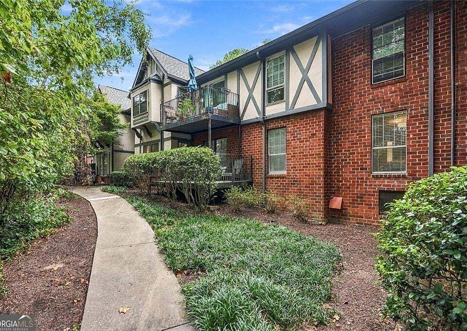 1st image of 6851 Roswell Rd Unit Q15