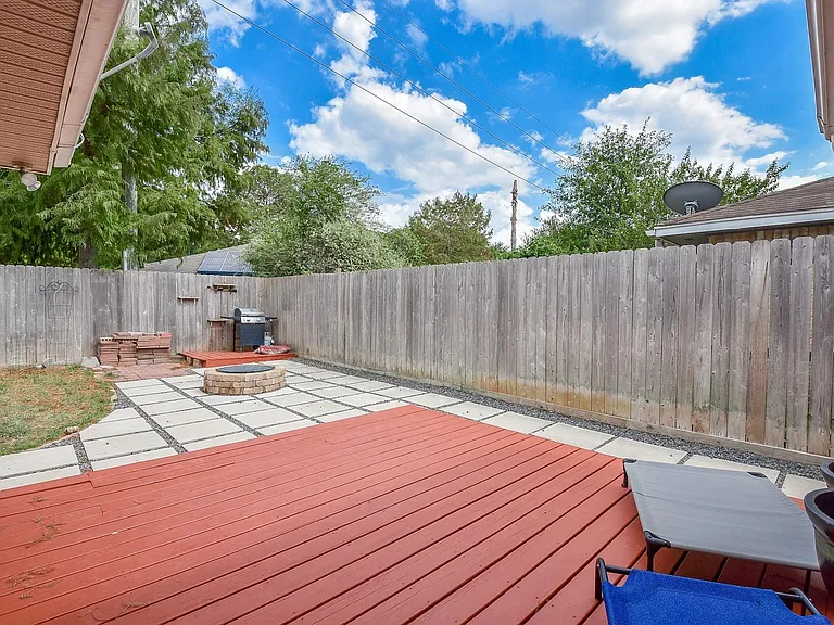 2722 Amaranth Dr — Photo 35