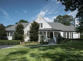 31 Picardy Ln, Saint Louis, MO 63124