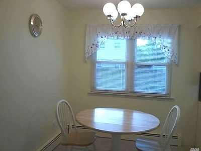 4th image of 4 Hawthorne St
