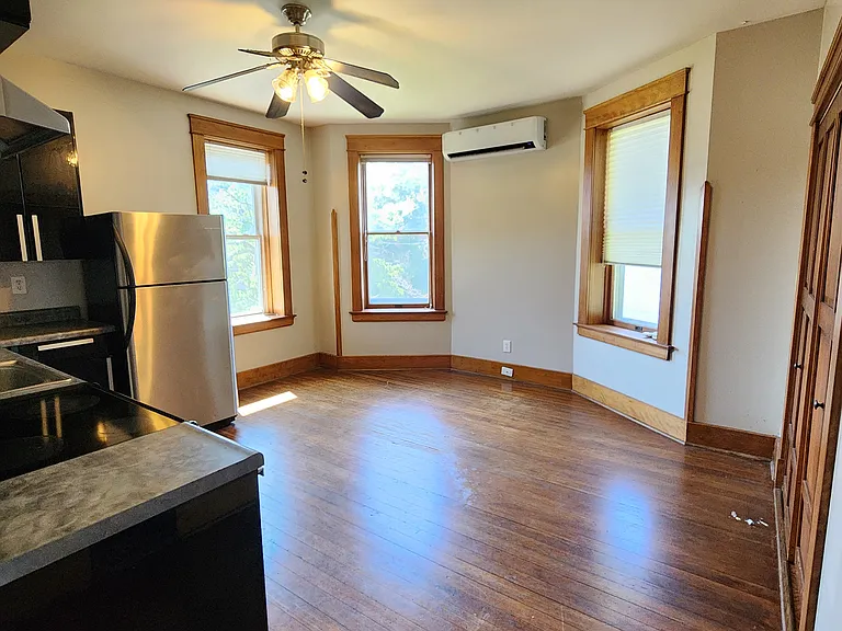 732 N 12th St #2 — Photo 7