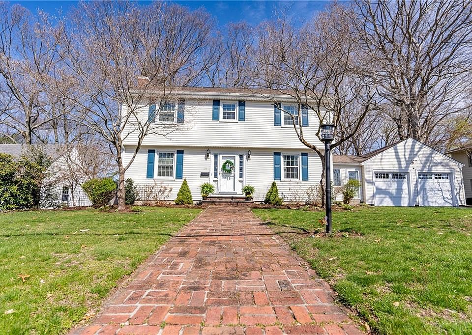 115 Summit Dr, Cranston, RI 02920 Zillow