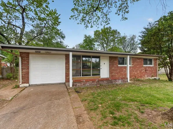 10412 Hallwood Dr, Saint Louis, MO 63136