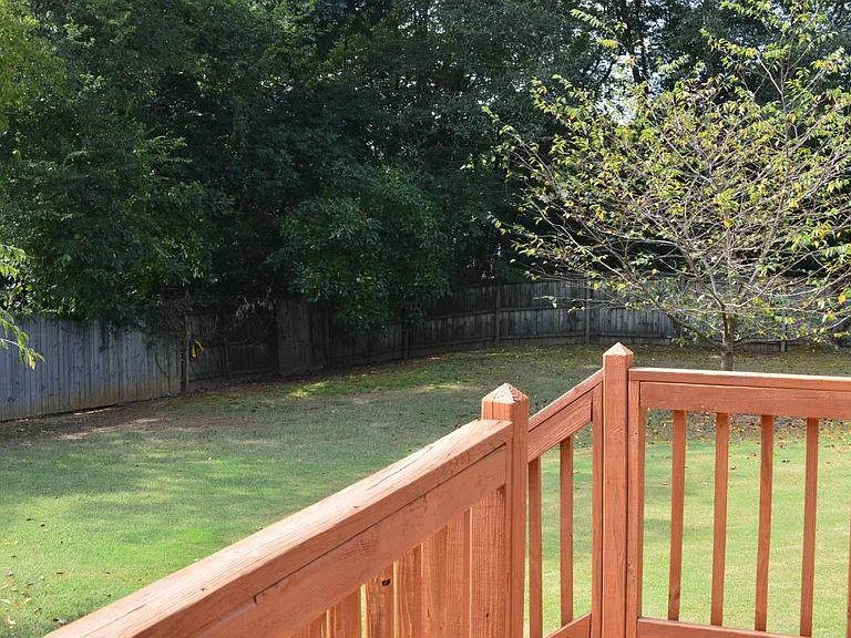 913 Highland Dr — Photo 15