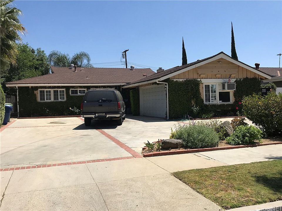 2nd image of 10202 Petit Ave