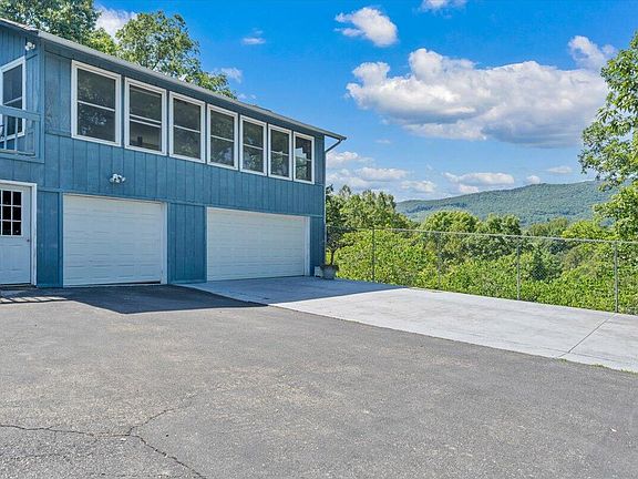 2nd image of 581 Idle Acres Rd