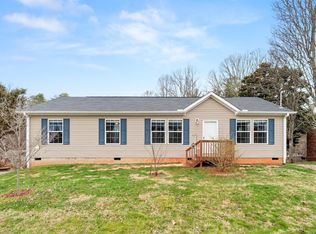 610 Mountain View Rd, Mars Hill, NC 28754