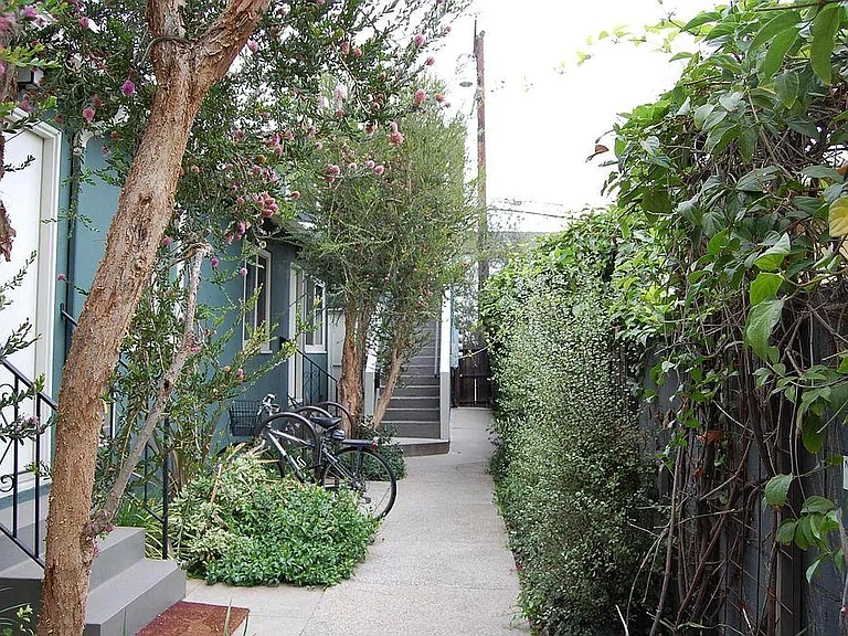 1243 25th St #C — Photo 1