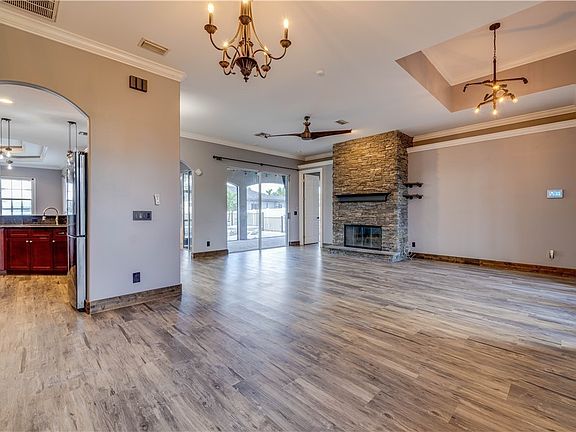 5th image of 3802 SW 3rd St