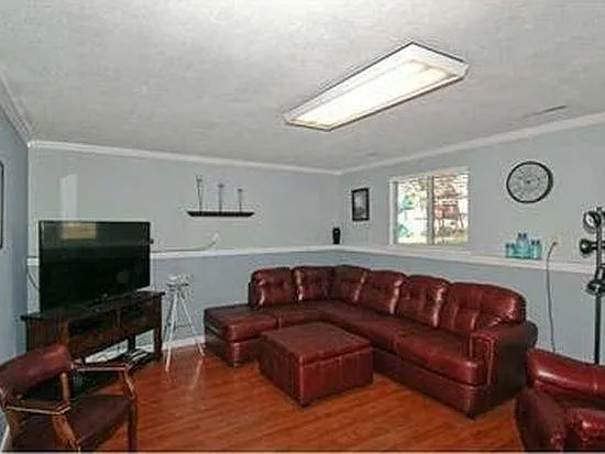 1406 NW 4th St — Photo 9