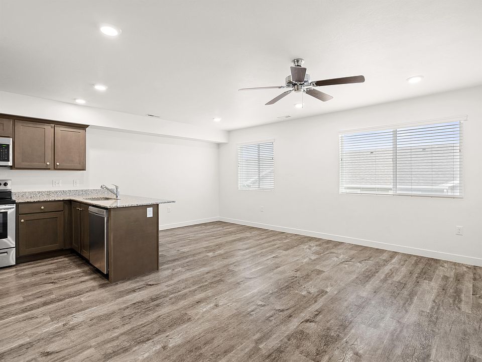 Happy Valley HomesThe Boulders14913 S Tumble Rock Way Herriman, UT