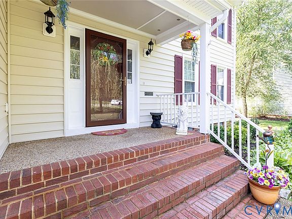 4th image of 5801 Bradington Dr
