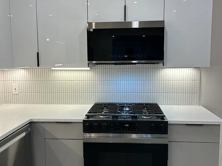 787 Admiral St #1 — Photo 6