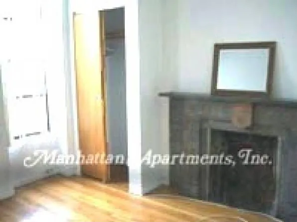 12 W 184th St, Bronx, NY 10468