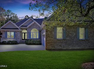 405 Lakeview Dr, Hampstead, NC 28443