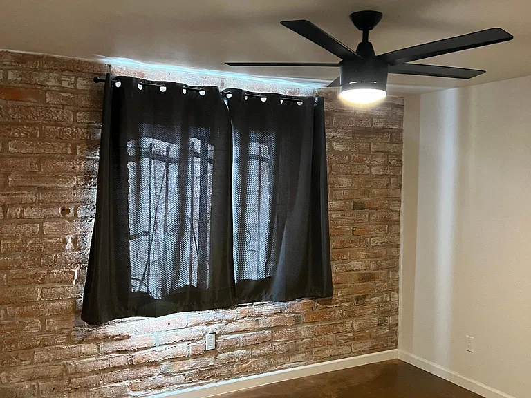 1152 E Winnie Pl — Photo 13