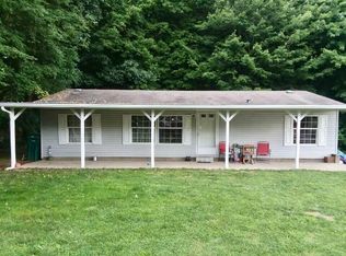 9585 Hunt Rd, Saint Louisville, OH 43071