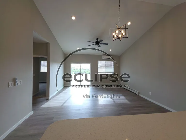501 Washington Ave — Photo 2
