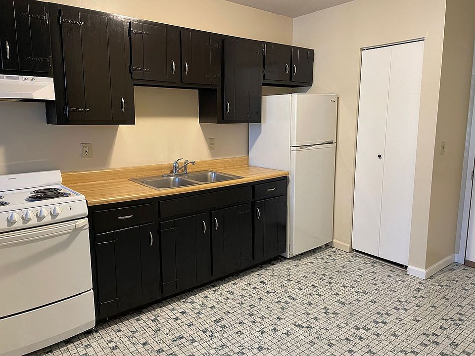 1st image of 3116 Court St APT 2