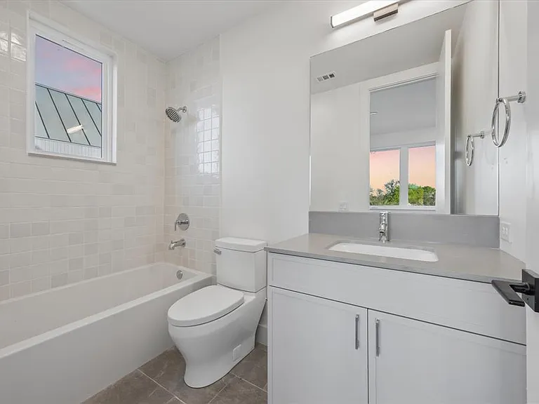 4101 Menchaca Rd #102 — Photo 12