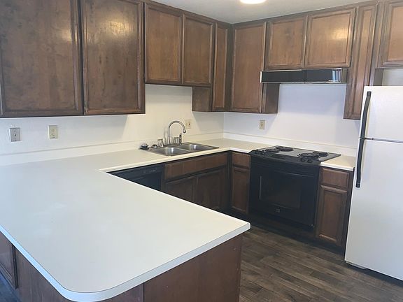 3rd image of 1723 Kent St APT A