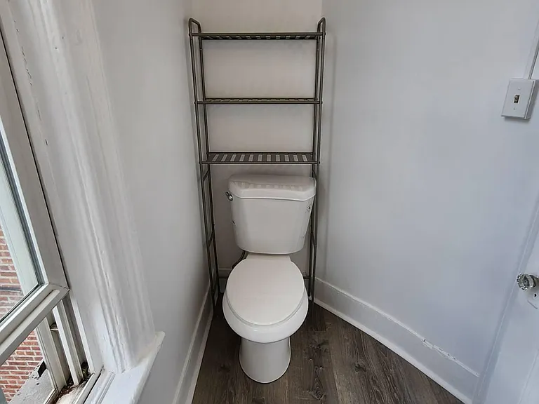 457 Main St #4 — Photo 13