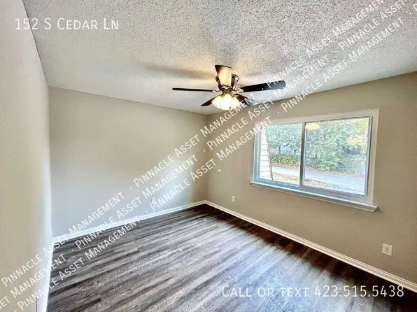152 S Cedar Ln, Fort Oglethorpe, GA 30742