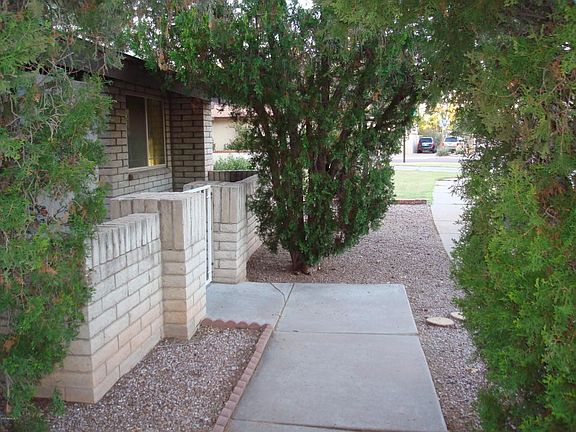 2nd image of 1831 W Nido Ave