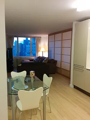 Rented by iHomeny Realty | media 43