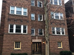 1110 Grove St APT 3W, Evanston, IL 60201