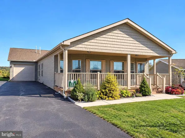 153 Glenridge Dr, Carlisle, PA 17015